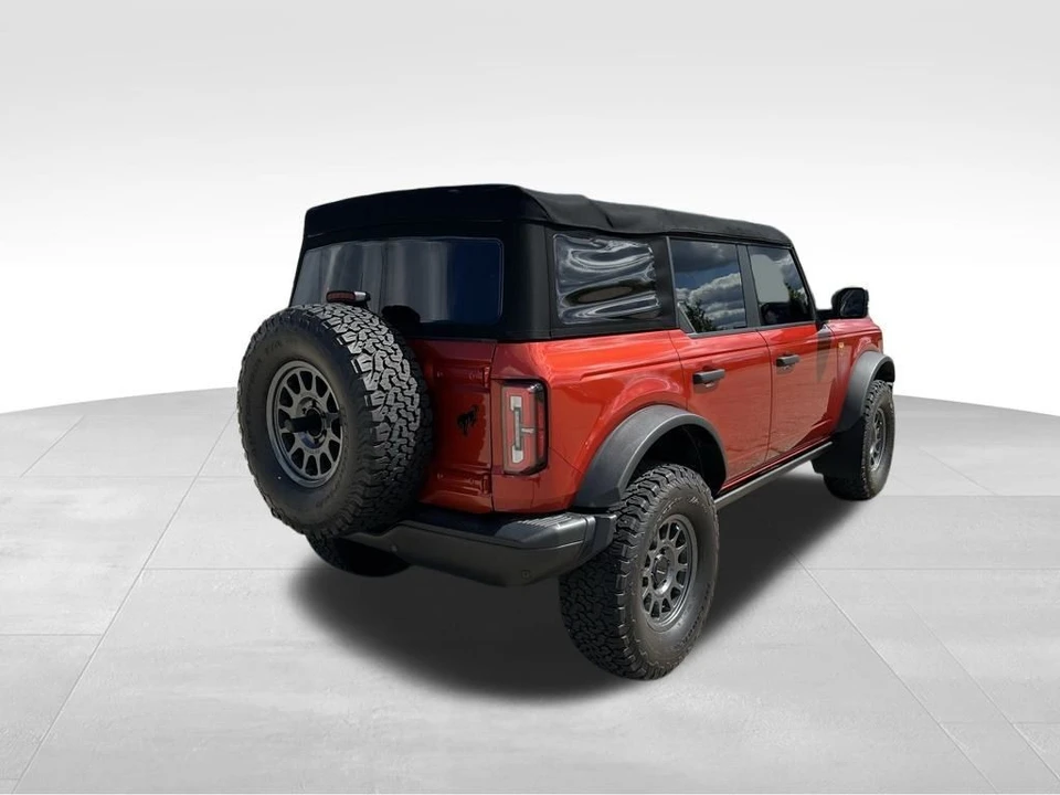2022 Ford Bronco 6th Gen - Image 4 of 12