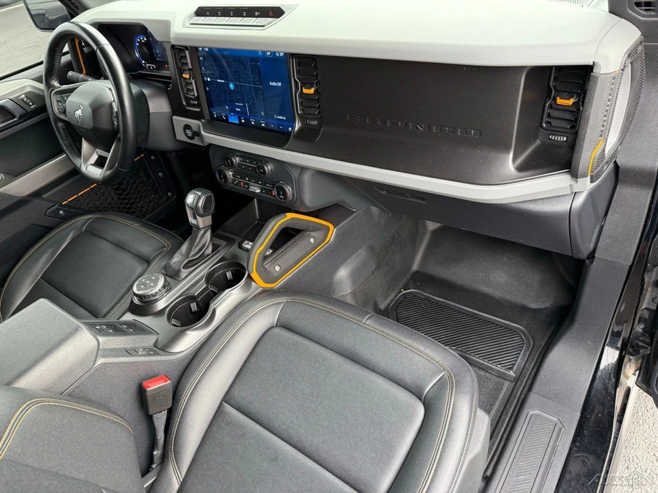 2022 Ford Bronco 6th Gen - Image 15 of 21