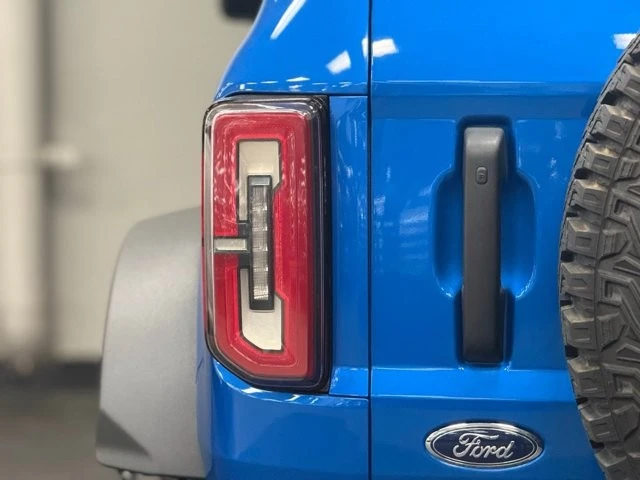 2022 Ford Bronco 6th Gen - Image 9 of 31