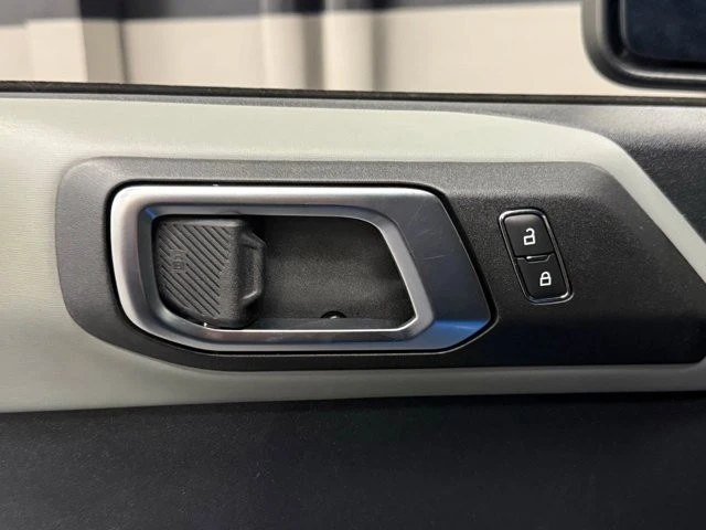 2022 Ford Bronco 6th Gen - Image 17 of 31