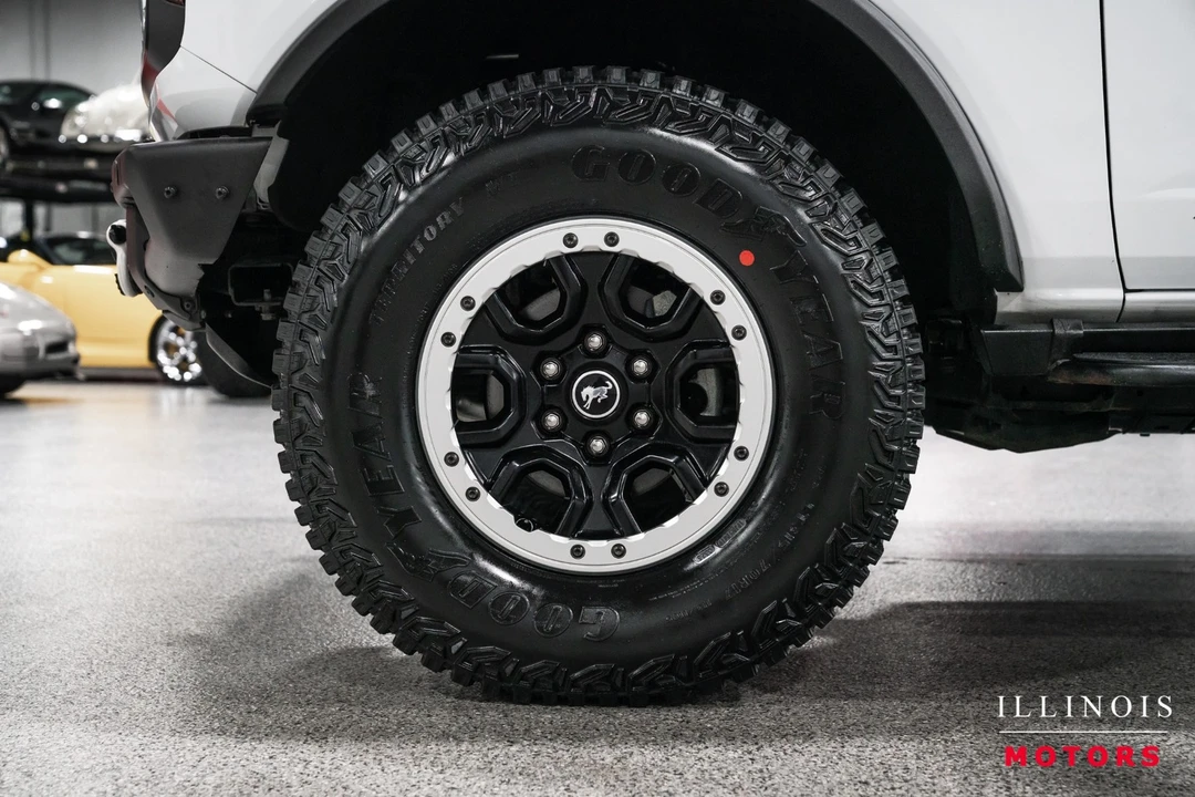 2022 Ford Bronco 6th Gen - Image 9 of 31