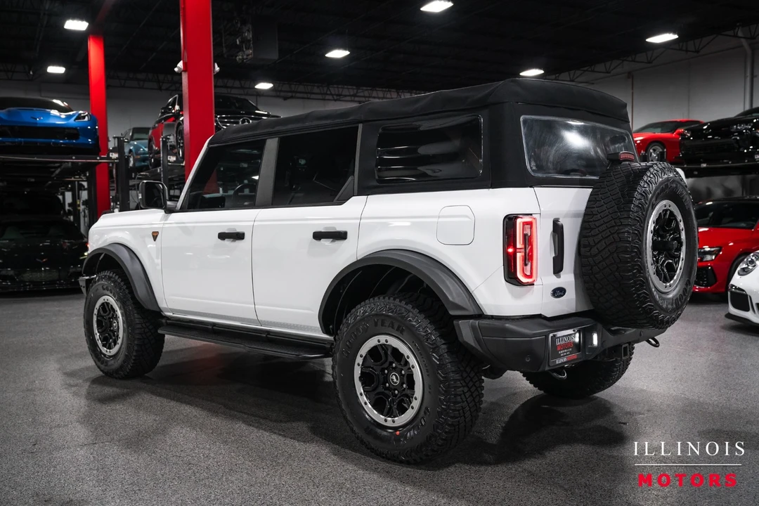 2022 Ford Bronco 6th Gen - Image 3 of 31