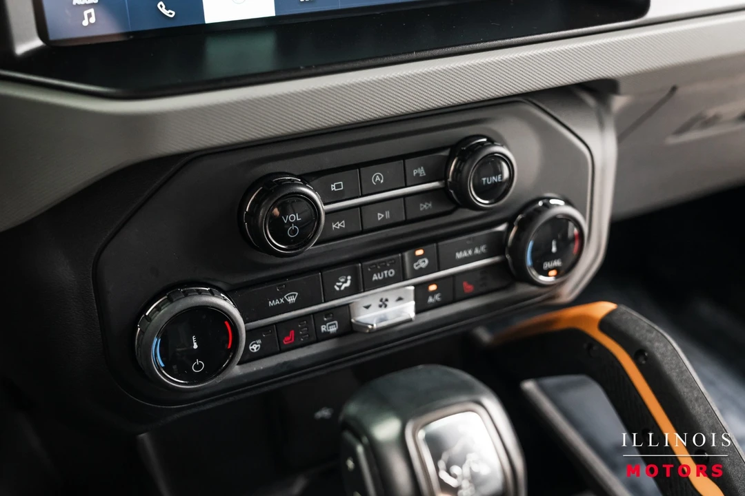 2022 Ford Bronco 6th Gen - Image 26 of 31