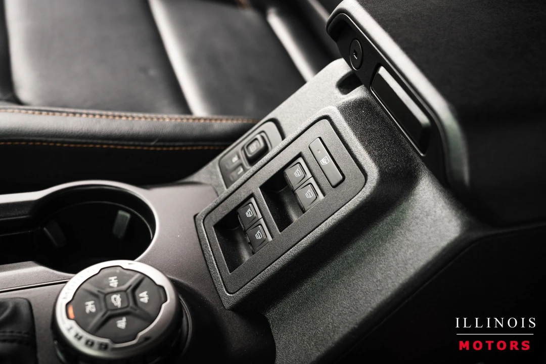 2022 Ford Bronco 6th Gen - Image 28 of 31