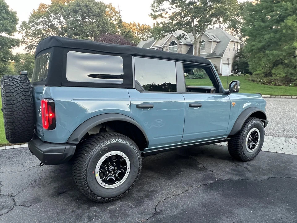 2022 Ford Bronco 6th Gen - Image 25 of 31