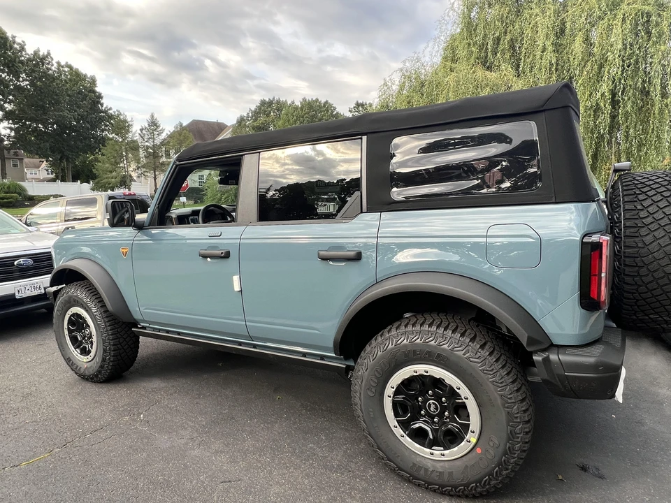 2022 Ford Bronco 6th Gen - Image 18 of 31