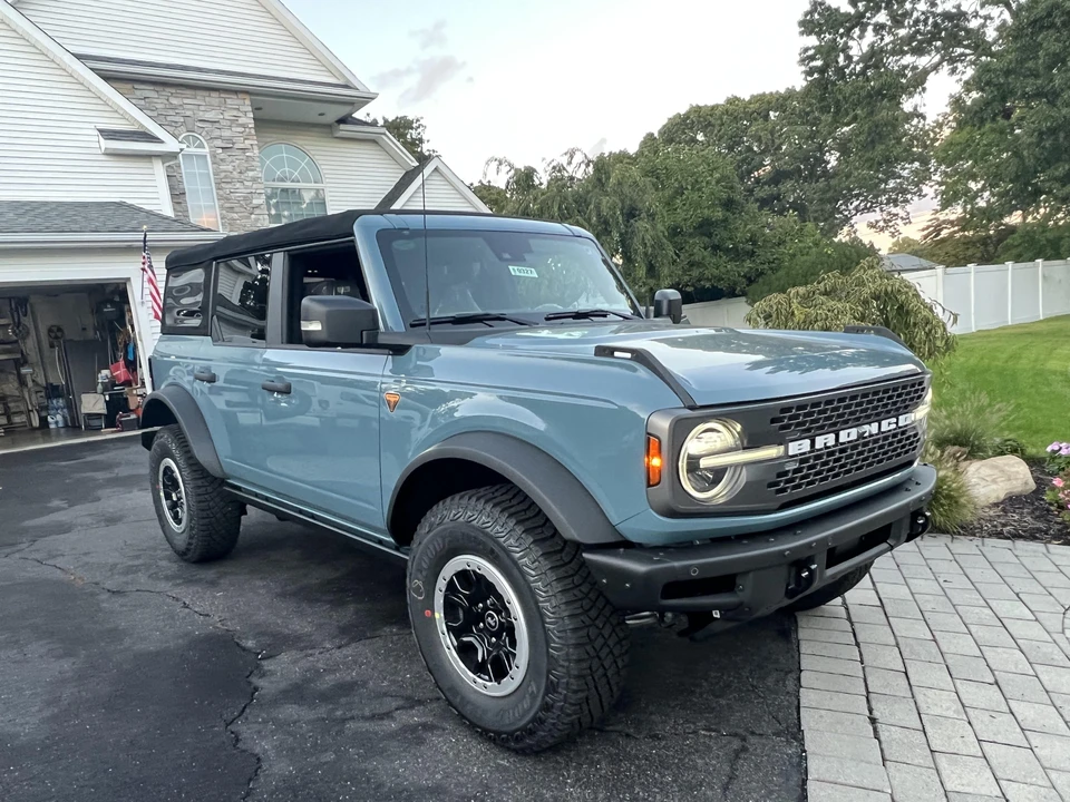 2022 Ford Bronco 6th Gen - Image 28 of 31