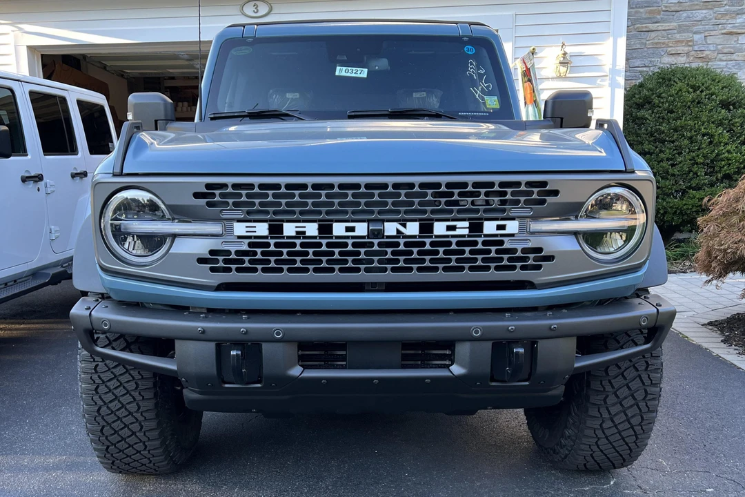 2022 Ford Bronco 6th Gen - Image 2 of 31