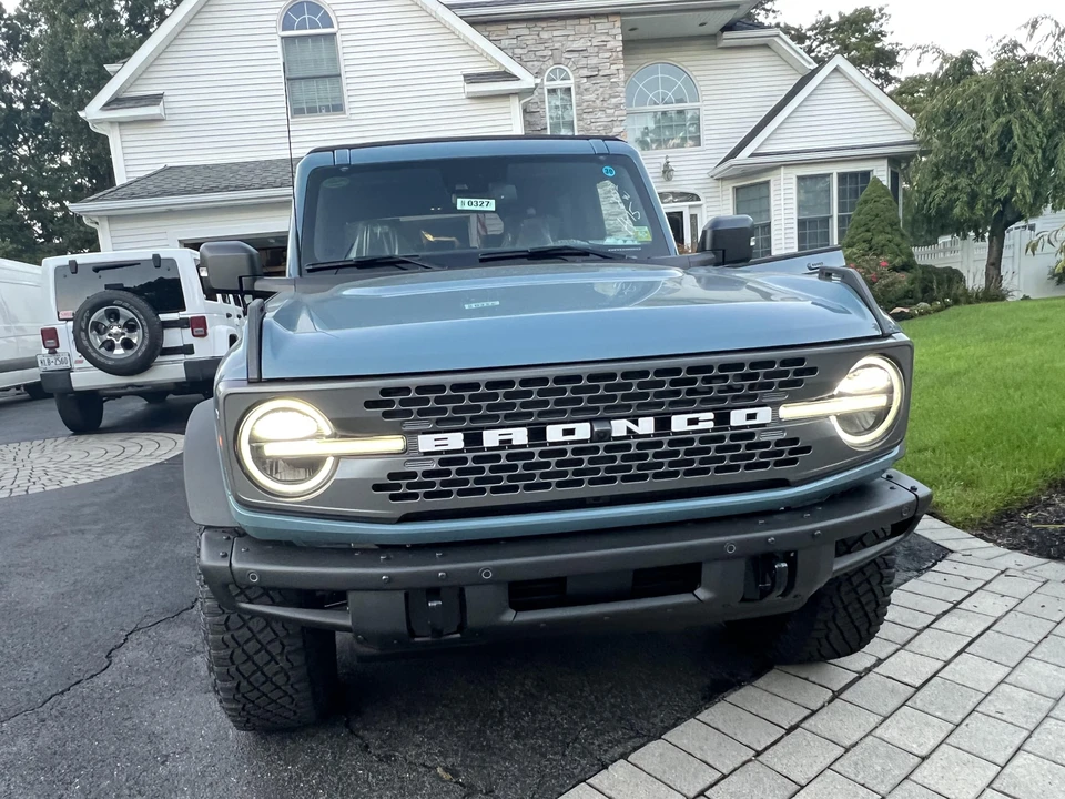 2022 Ford Bronco 6th Gen - Image 30 of 31