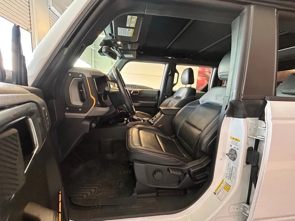 2022 Ford Bronco 6th Gen - Image 9 of 12