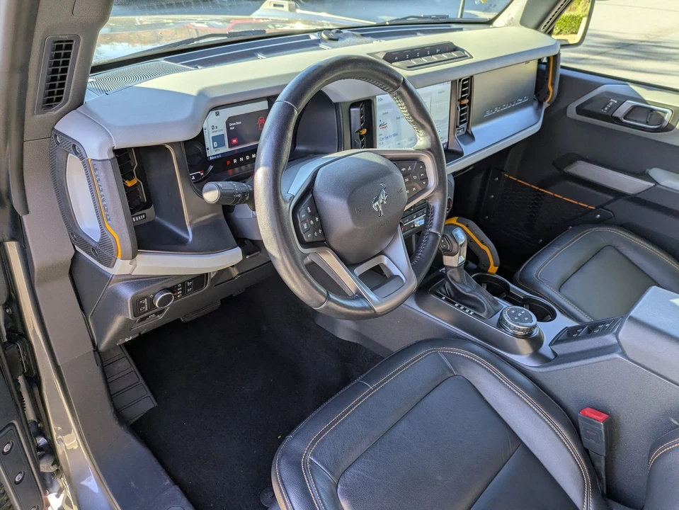 2022 Ford Bronco 6th Gen - Image 15 of 21