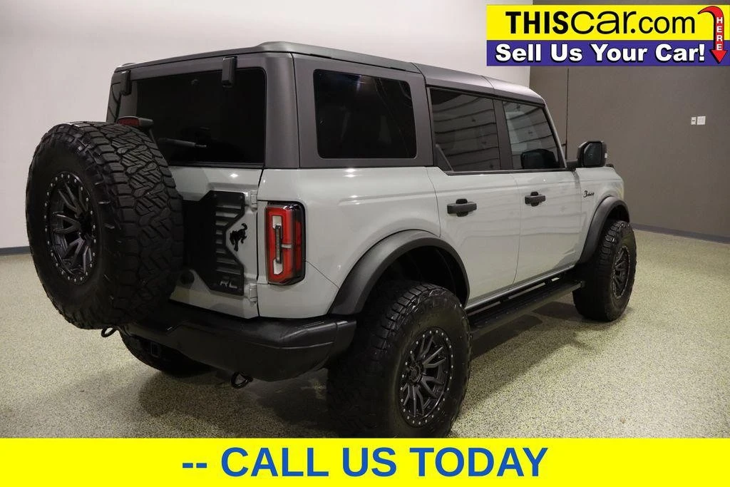 2022 Ford Bronco 6th Gen - Image 9 of 12