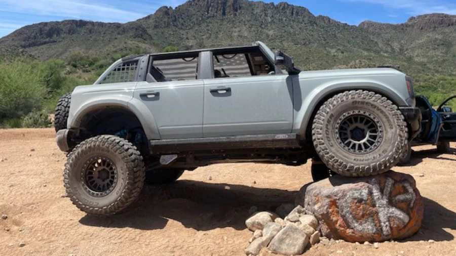 2022 Ford Bronco 6th Gen - Image 18 of 31