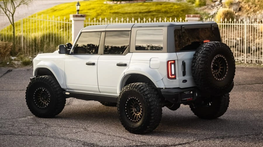 2022 Ford Bronco 6th Gen - Image 2 of 31