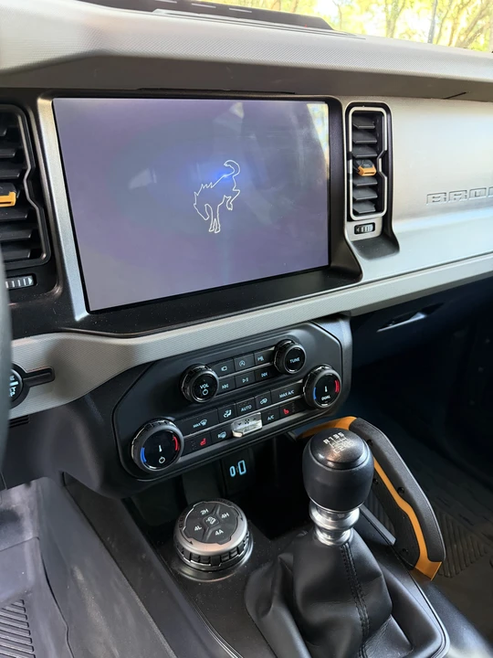 2022 Ford Bronco 6th Gen - Image 29 of 31