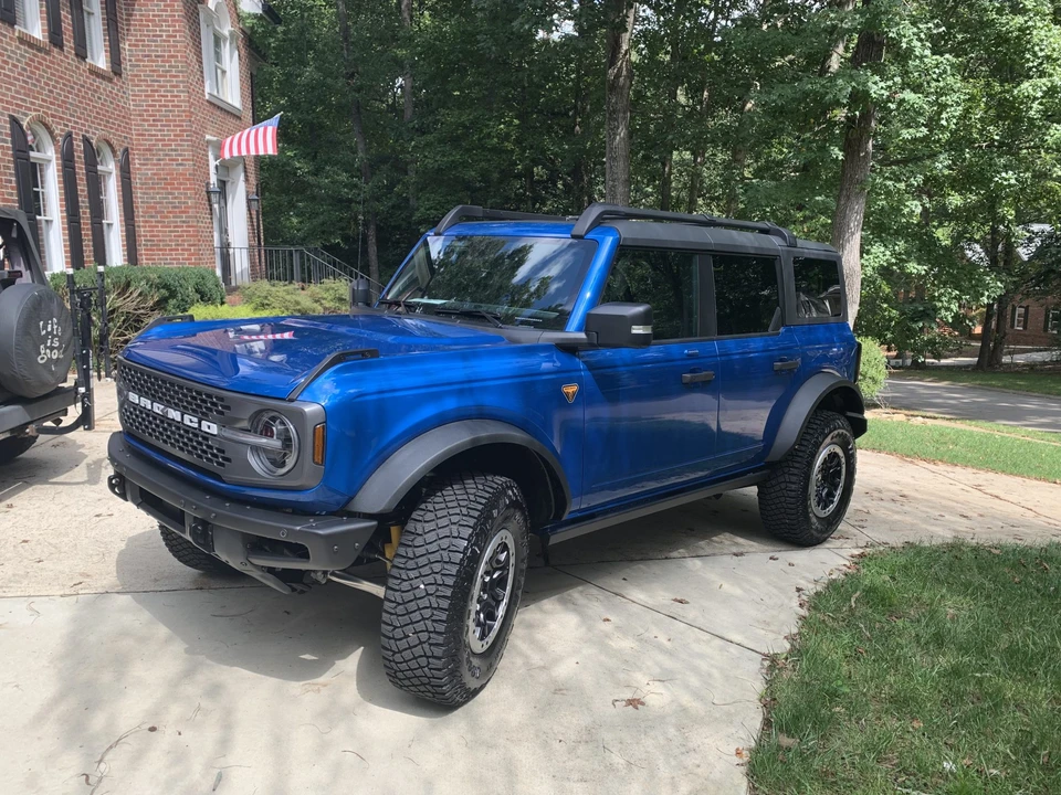 2022 Ford Bronco 6th Gen - Image 3 of 31
