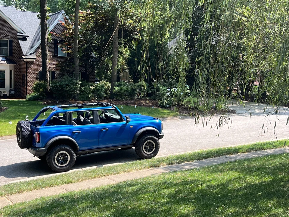 2022 Ford Bronco 6th Gen - Image 10 of 31