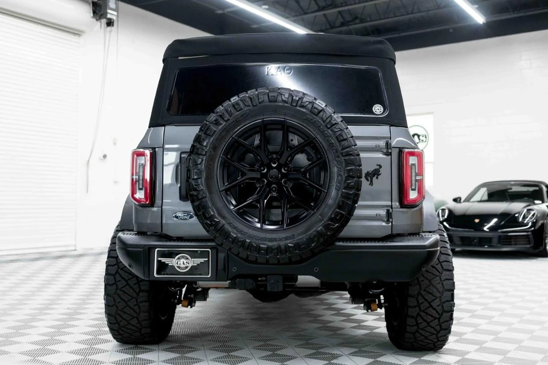 2022 Ford Bronco 6th Gen - Image 7 of 31