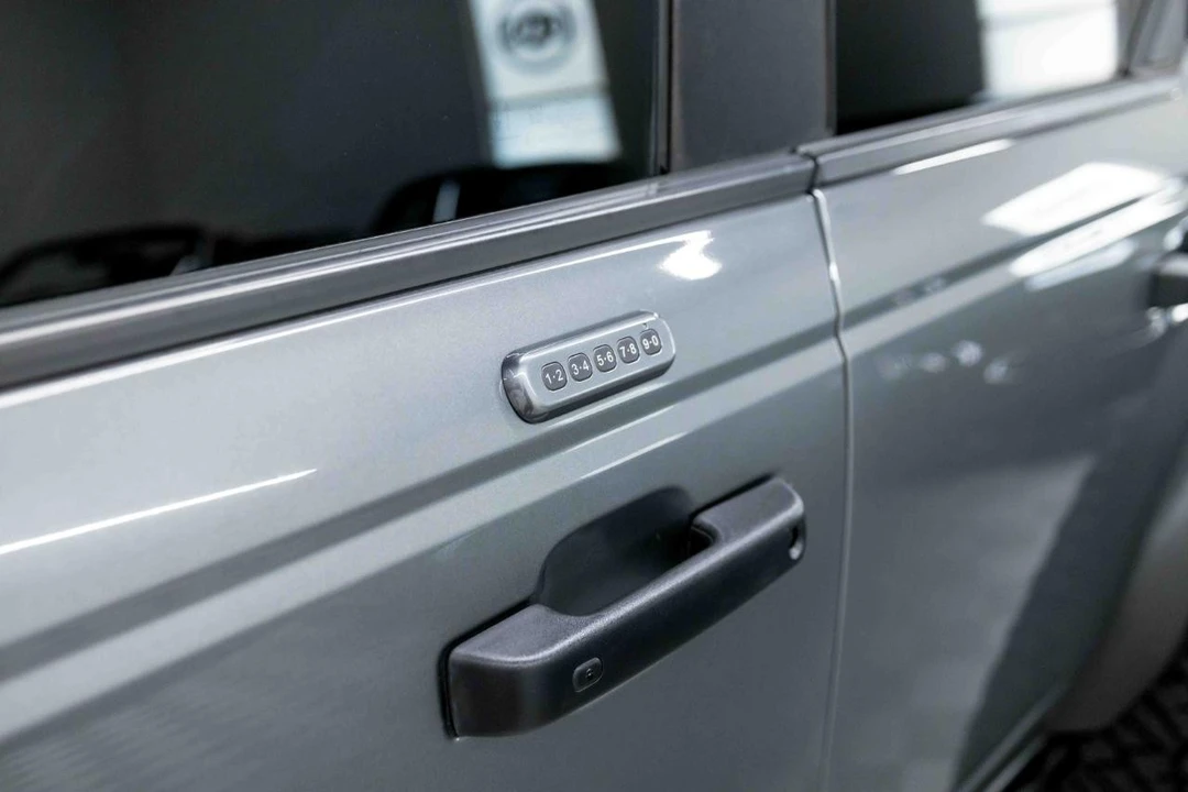 2022 Ford Bronco 6th Gen - Image 14 of 31