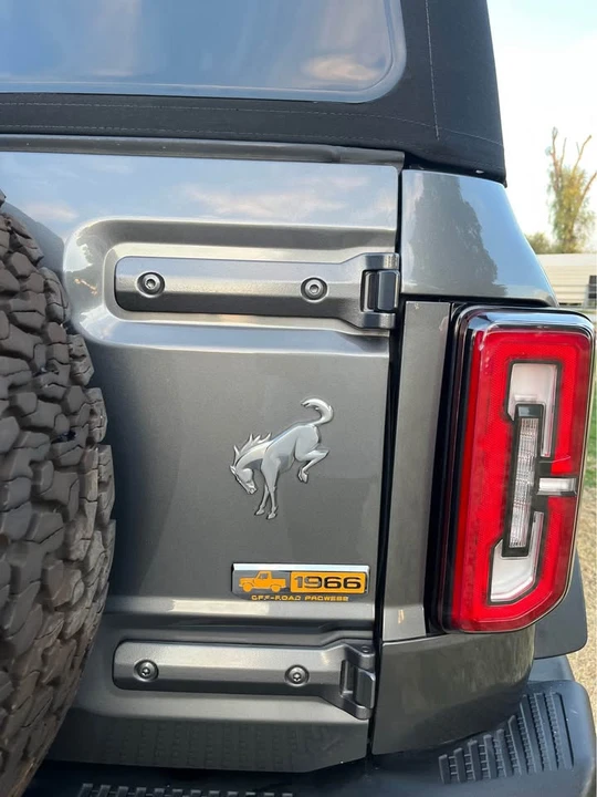 2022 Ford Bronco 6th Gen - Image 16 of 18