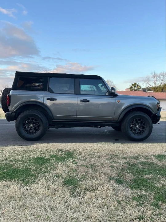 2022 Ford Bronco 6th Gen - Image 15 of 18