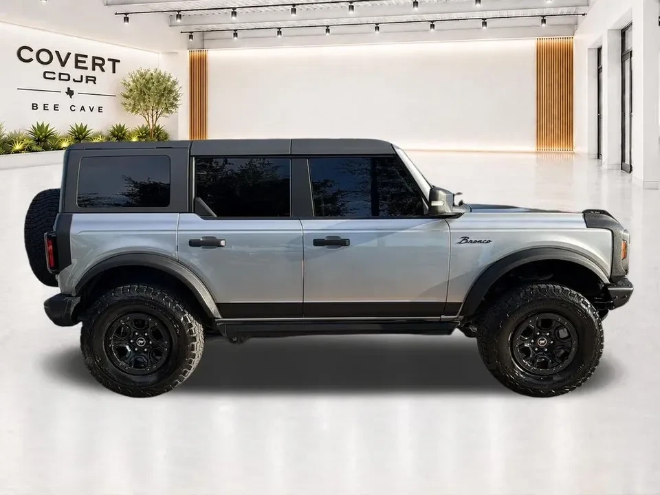 2022 Ford Bronco 6th Gen - Image 14 of 19