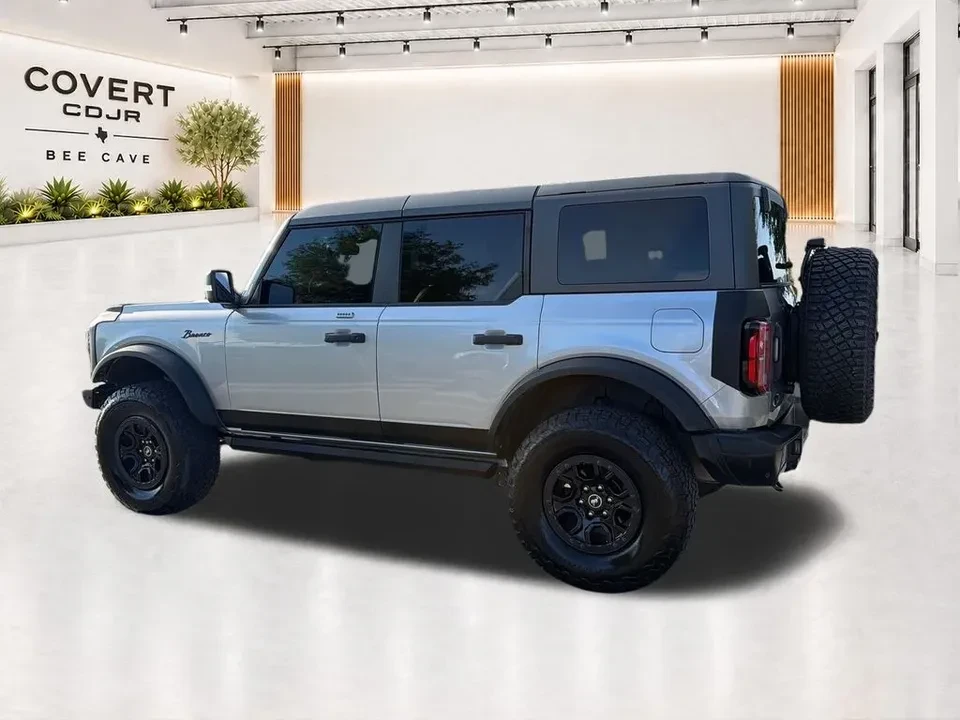 2022 Ford Bronco 6th Gen - Image 9 of 19
