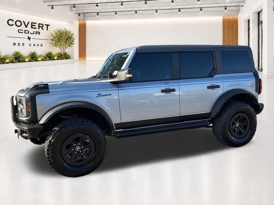 2022 Ford Bronco 6th Gen - Image 5 of 19