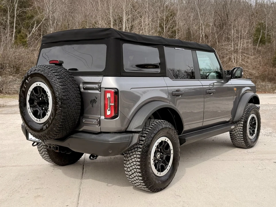 2022 Ford Bronco 6th Gen - Image 3 of 21
