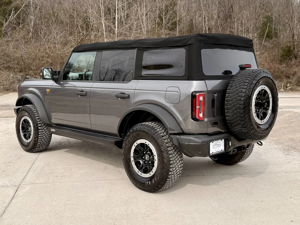 2022 Ford Bronco 6th Gen - Image 4 of 21