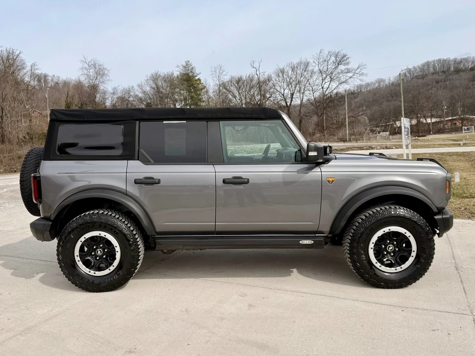 2022 Ford Bronco 6th Gen - Image 7 of 21