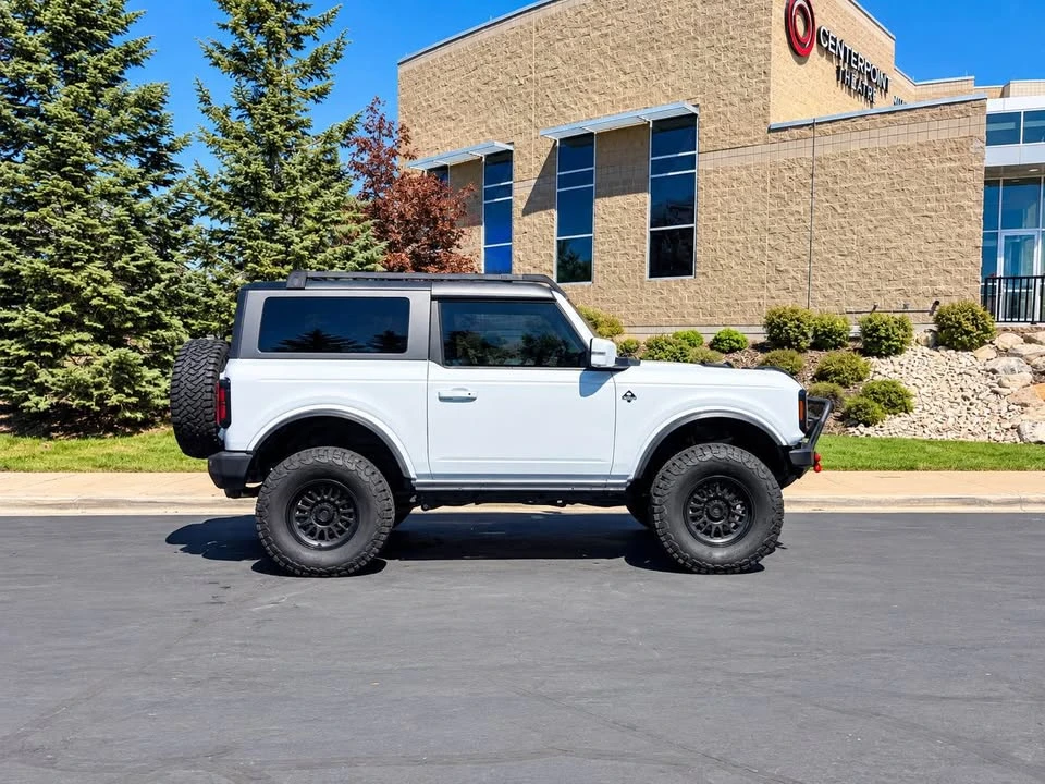 2022 Ford Bronco 6th Gen - Image 2 of 14