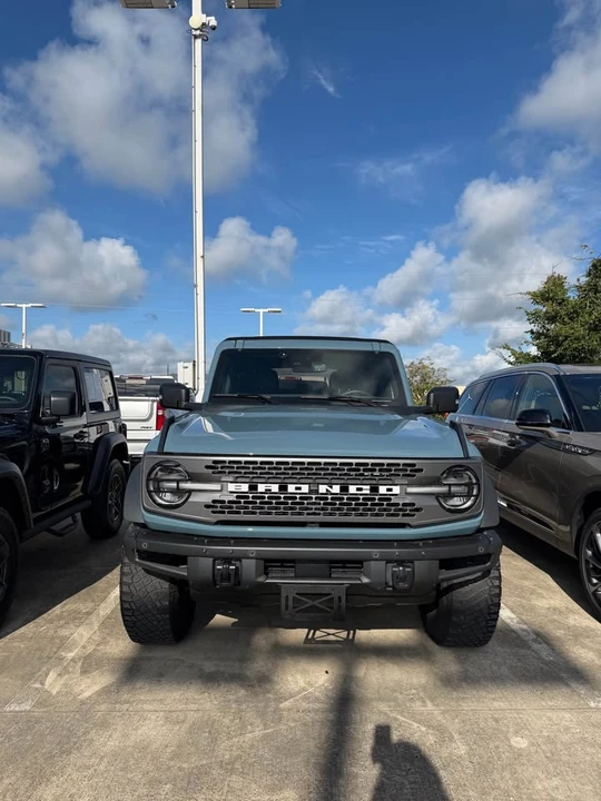 2022 Ford Bronco 6th Gen - Image 2 of 4