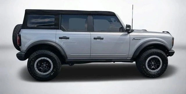 2022 Ford Bronco 6th Gen - Image 4 of 10