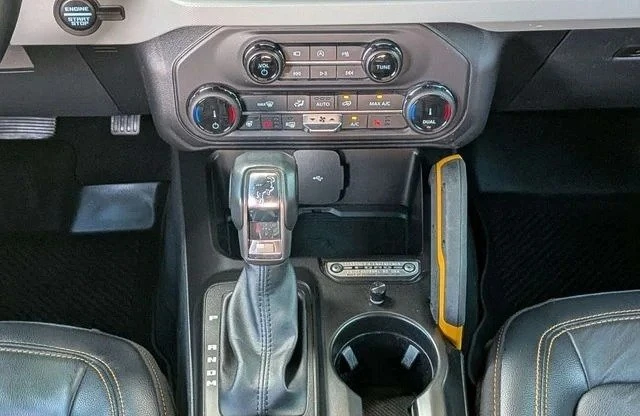 2022 Ford Bronco 6th Gen - Image 10 of 10