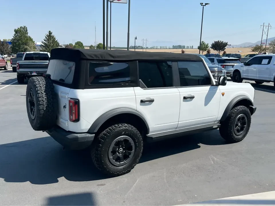 2022 Ford Bronco 6th Gen - Image 5 of 17