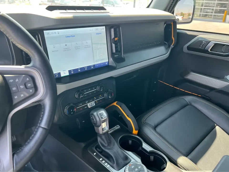 2022 Ford Bronco 6th Gen - Image 16 of 17