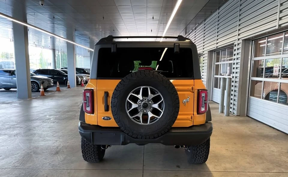 2022 Ford Bronco 6th Gen - Image 6 of 20