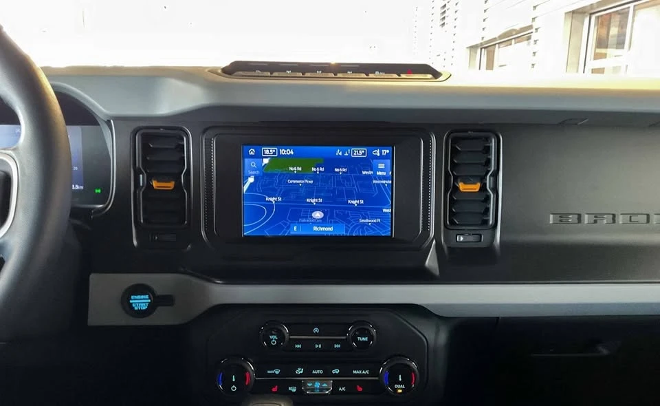 2022 Ford Bronco 6th Gen - Image 15 of 20