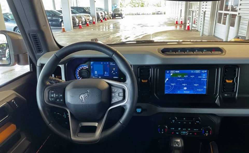 2022 Ford Bronco 6th Gen - Image 10 of 20