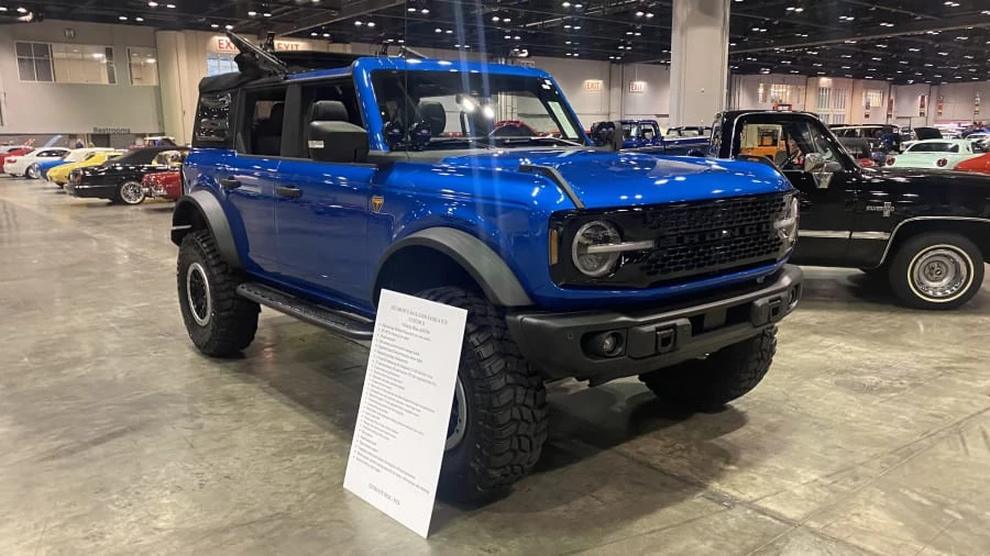2022 Ford Bronco 6th Gen - Image 2 of 14
