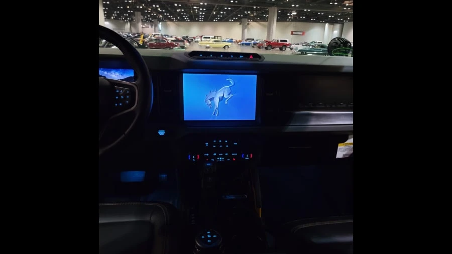 2022 Ford Bronco 6th Gen - Image 6 of 14