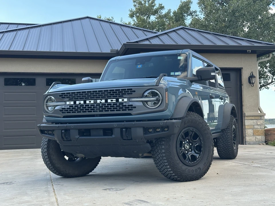 2022 Ford Bronco 6th Gen - Image 3 of 20