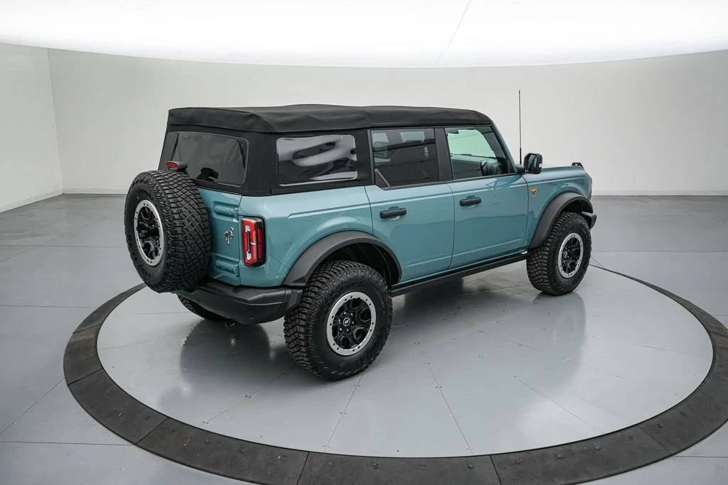 2022 Ford Bronco 6th Gen - Image 5 of 24