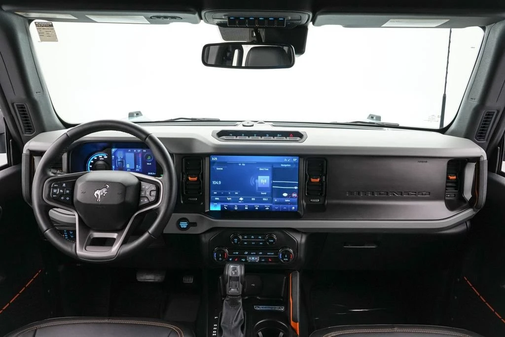 2022 Ford Bronco 6th Gen - Image 16 of 25