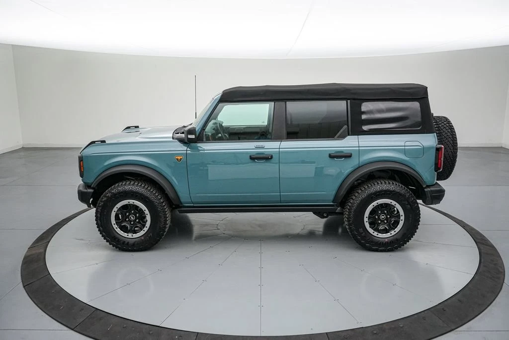 2022 Ford Bronco 6th Gen - Image 9 of 25