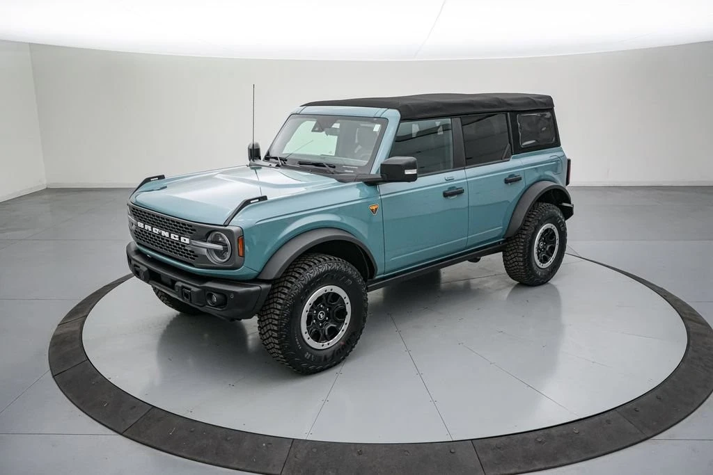 2022 Ford Bronco 6th Gen - Image 9 of 24