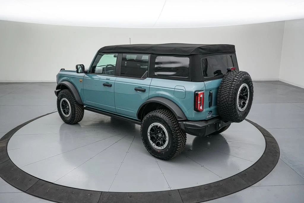 2022 Ford Bronco 6th Gen - Image 8 of 25