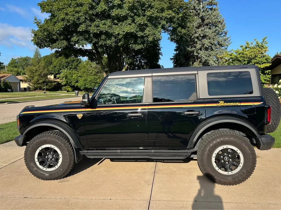 2022 Ford Bronco 6th Gen - Image 5 of 14
