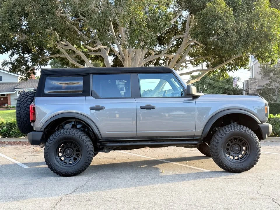 2022 Ford Bronco 6th Gen - Image 2 of 18